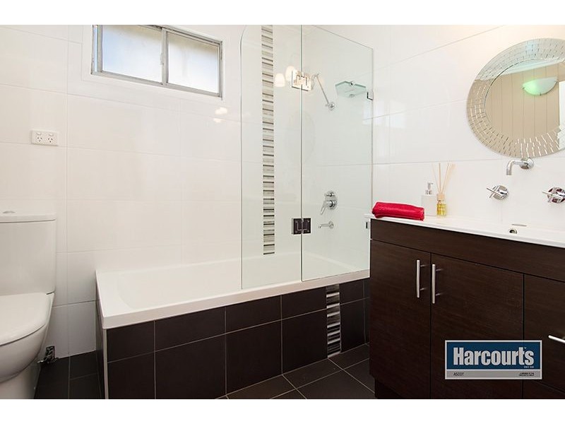 64 Clarke Street, Hendra QLD 4011