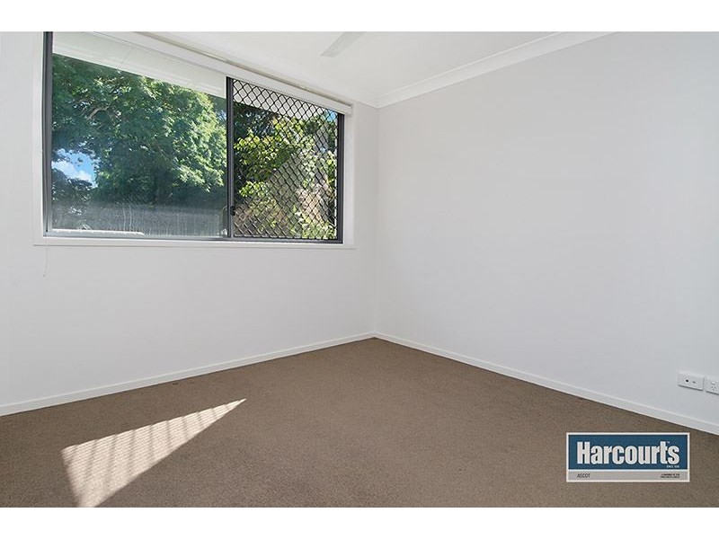 4/32 Windsor Street, Hamilton QLD 4007