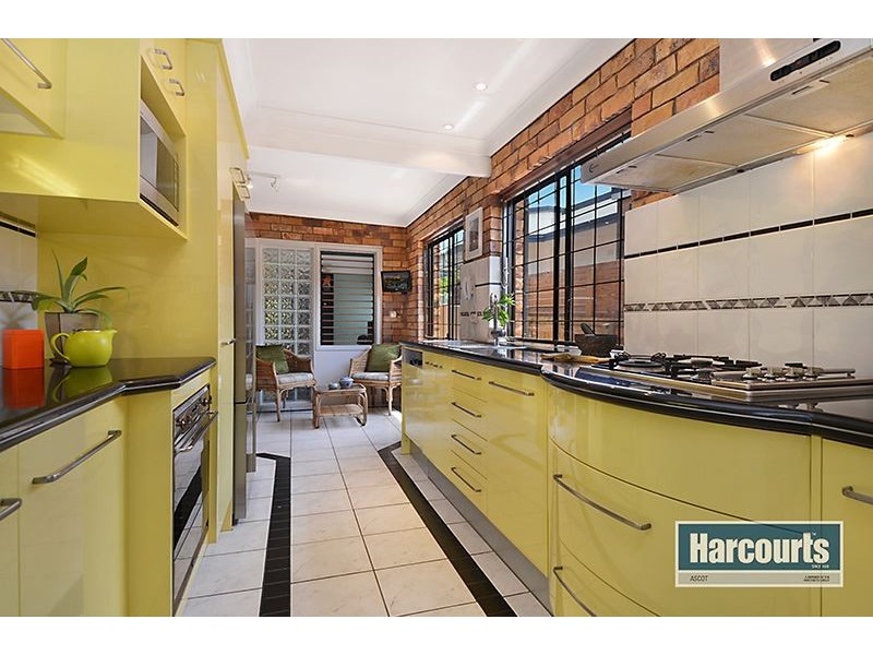 39 Sparkes Avenue, Hamilton QLD 4007