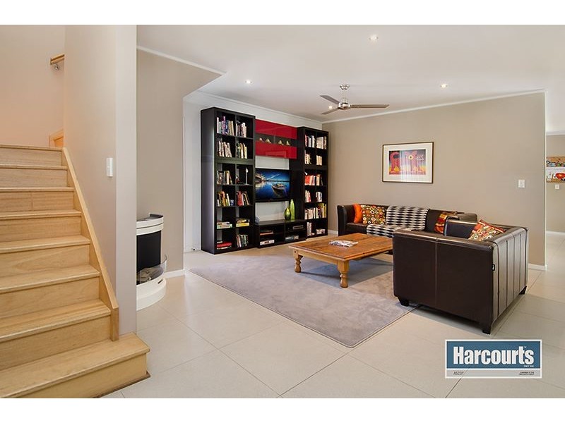 64 Clarke Street, Hendra QLD 4011