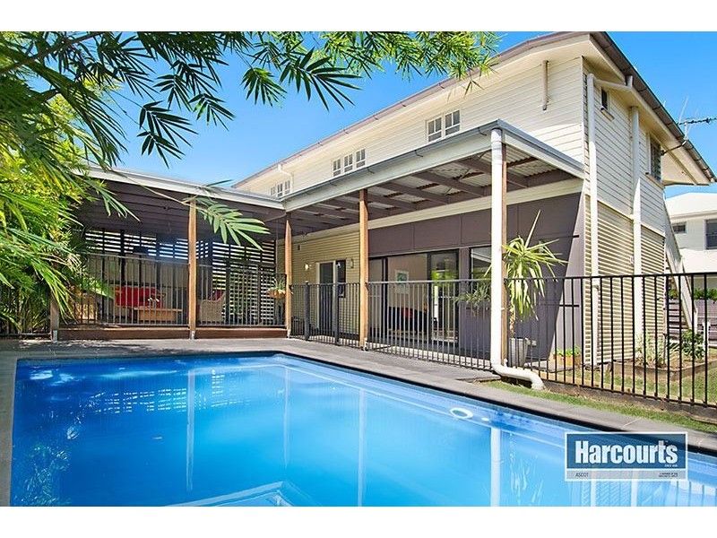 64 Clarke Street, Hendra QLD 4011