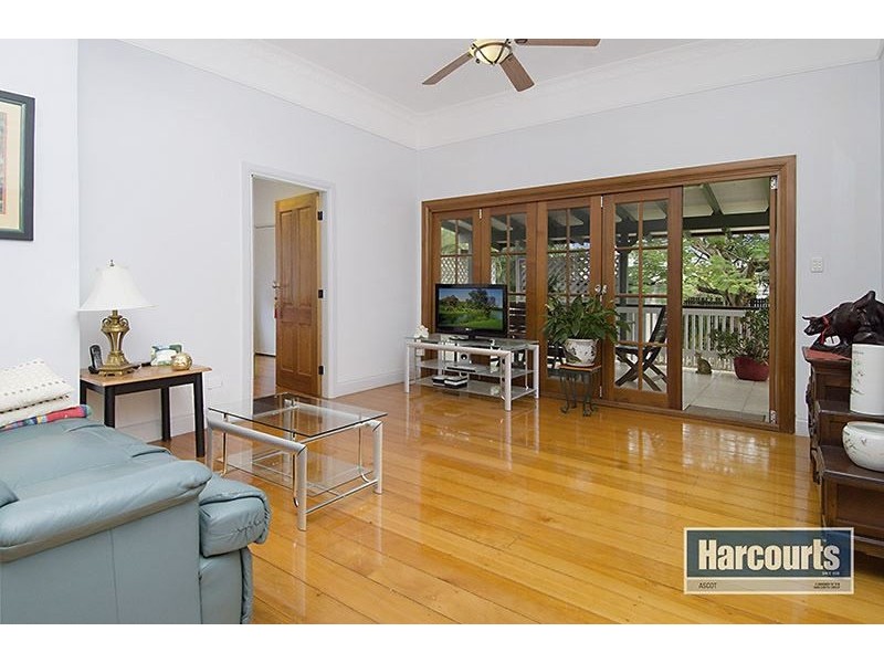 16 Duke Street, Ascot QLD 4007