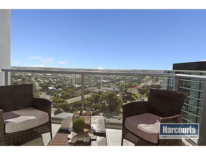 11902/8 Harbour Road, Hamilton QLD 4007