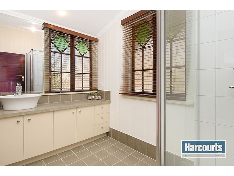 19 Jolly Street, Clayfield QLD 4011