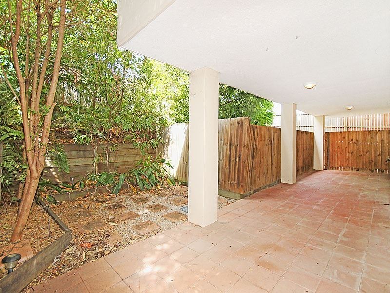 1/16 London Street, Nundah QLD 4012