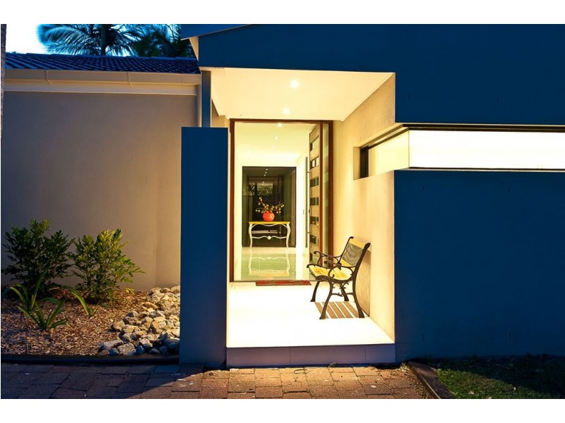 8 Cowie Road, Carseldine QLD 4034