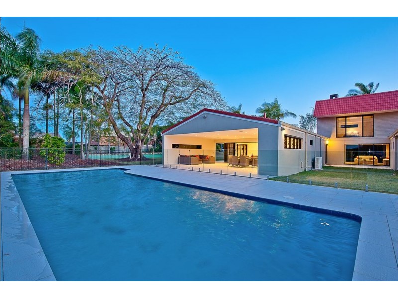 8 Cowie Road, Carseldine QLD 4034