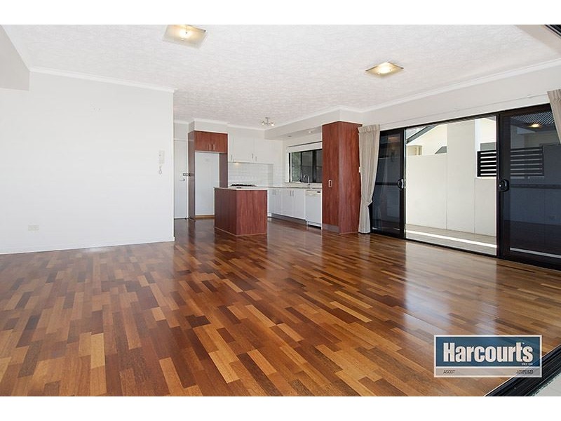 4/98 Racecourse Road, Ascot QLD 4007