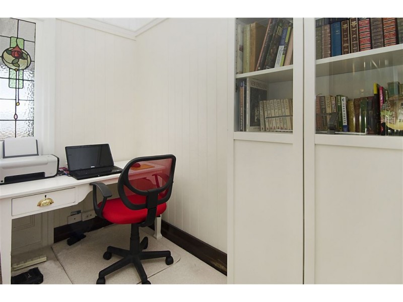 4 Kinmond Avenue, Wavell Heights QLD 4012