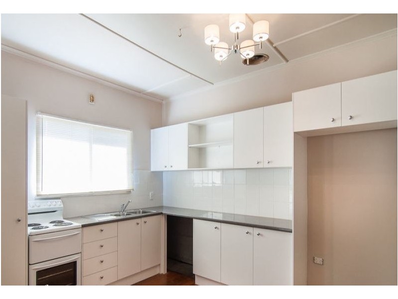 811 Nudgee Road, Northgate QLD 4013