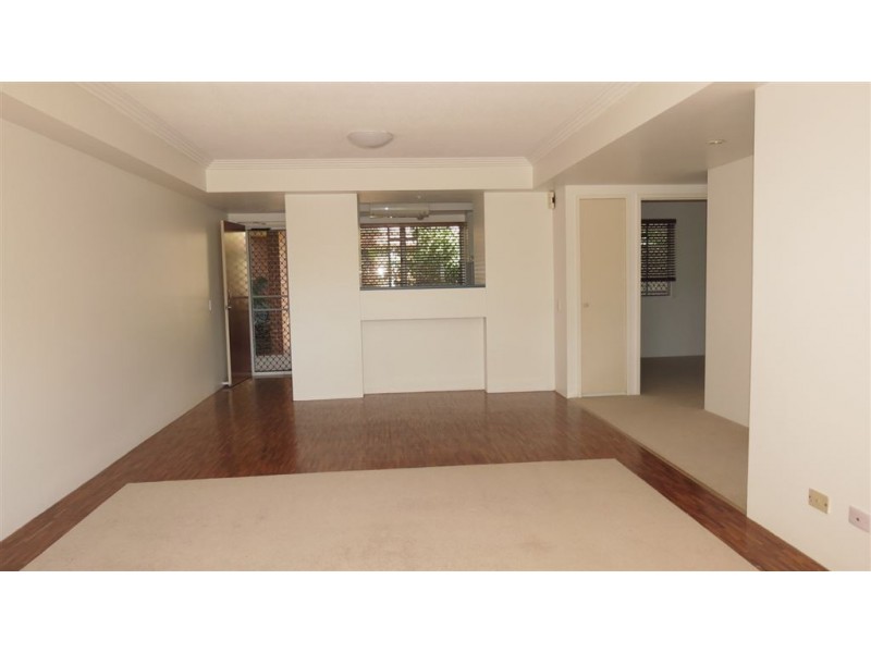 2/12 Magdala Street, Ascot QLD 4007