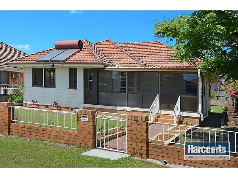 19 Williams Avenue, Hendra QLD 4011