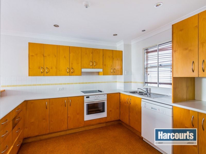 17/143 Racecourse Road, Ascot QLD 4007