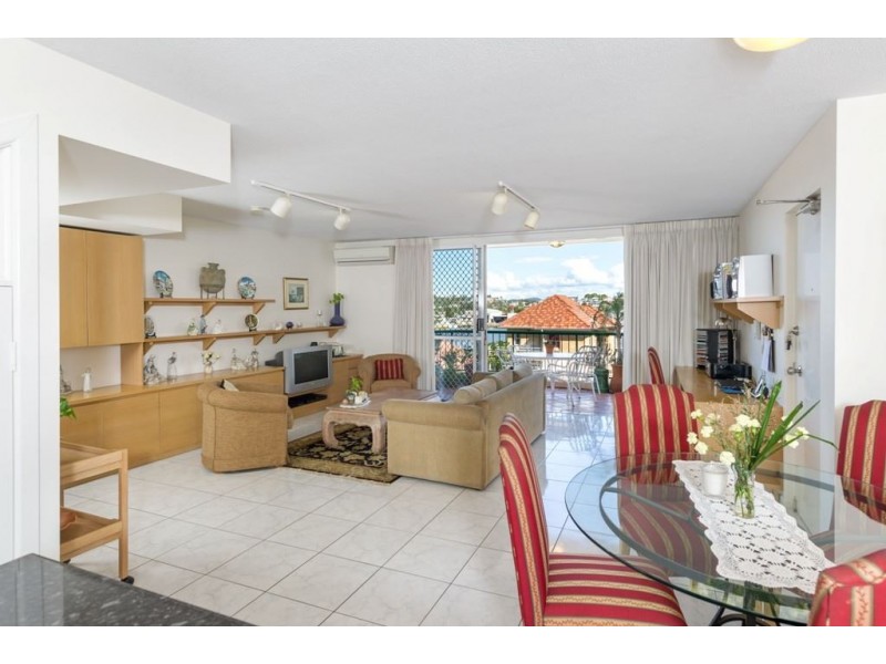 26/17 Whyenbah Street, Hamilton QLD 4007