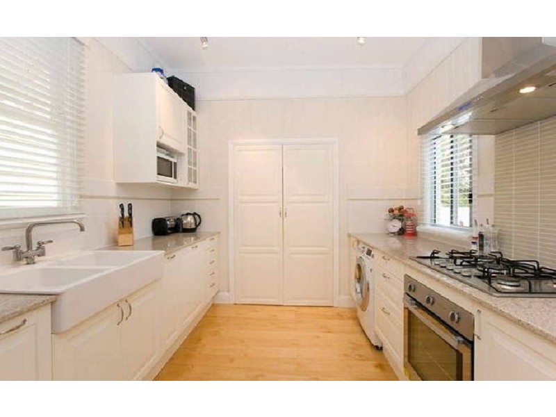 52 Bradshaw St, Lutwyche QLD 4030