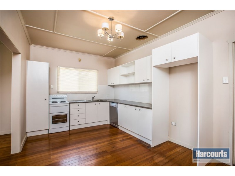 811 Nudgee Road, Northgate QLD 4013