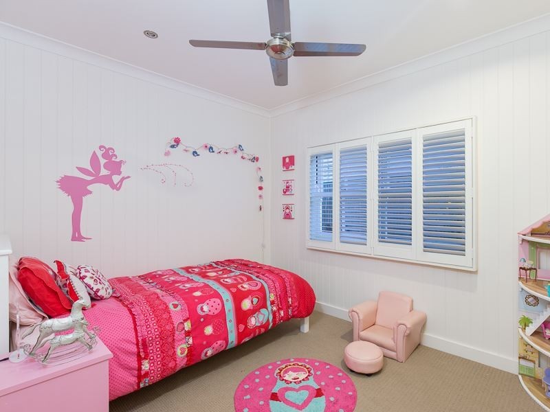 32 Bowley Street, Hendra QLD 4011