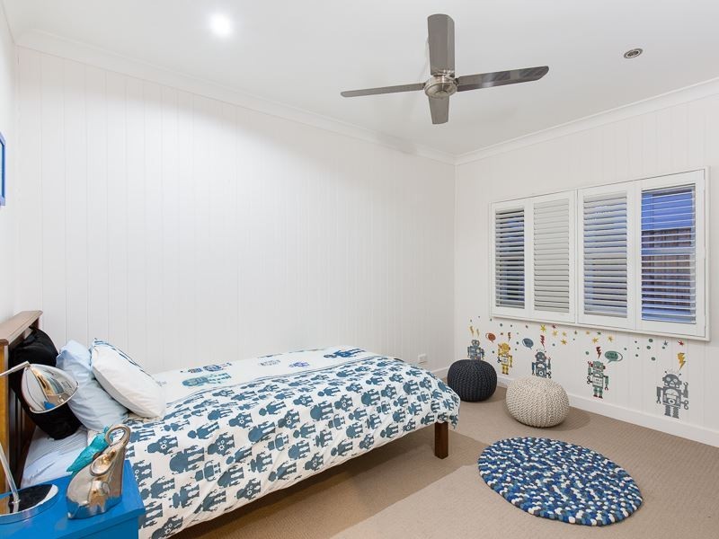 32 Bowley Street, Hendra QLD 4011