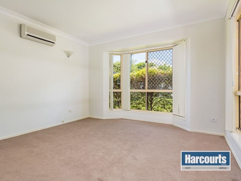 7 Grove Street, Albion QLD 4010