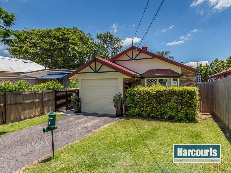 7 Grove Street, Albion QLD 4010