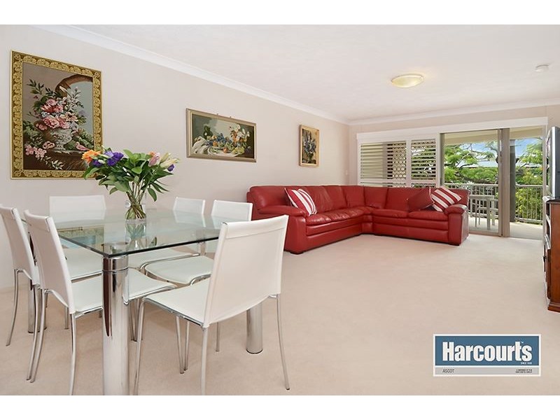 2/102 Racecourse Road, Ascot QLD 4007