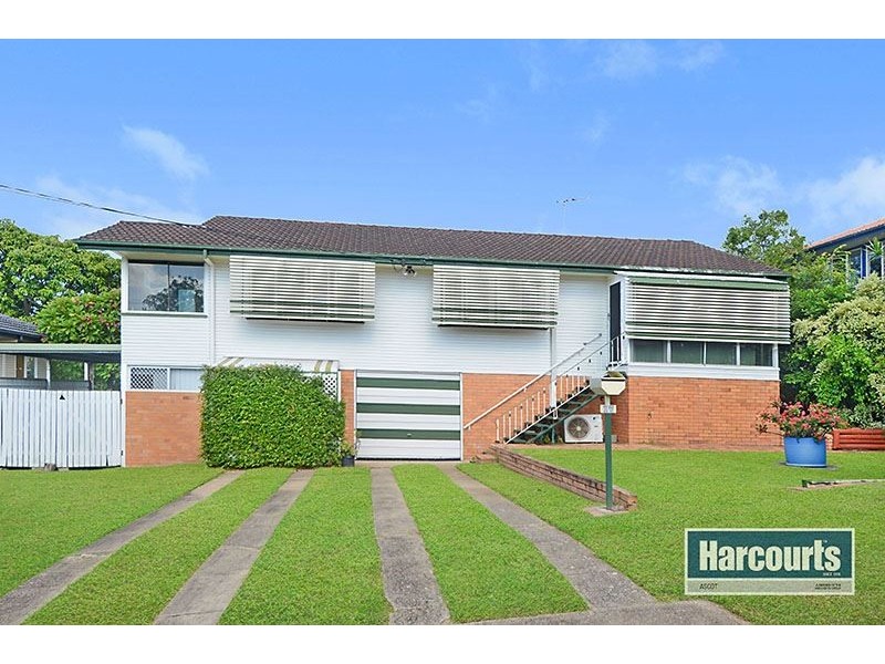 17 Benedict Street, Wavell Heights QLD 4012