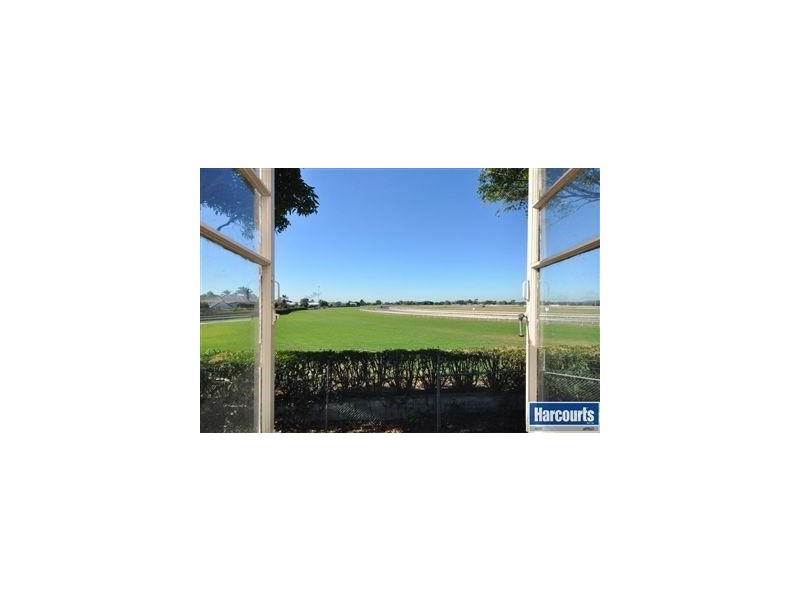 60 Gordon Street, Hendra QLD 4011