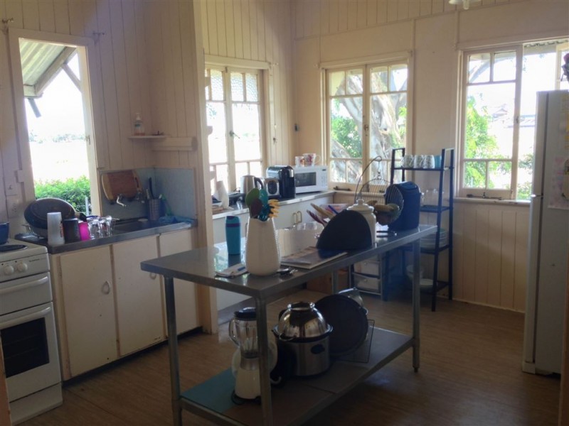 60 Gordon Street, Hendra QLD 4011