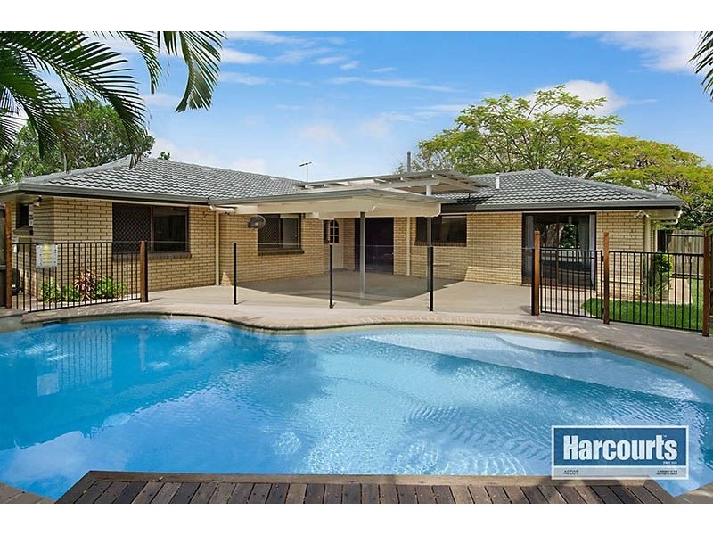 27 Hawbridge Street, Carseldine QLD 4034