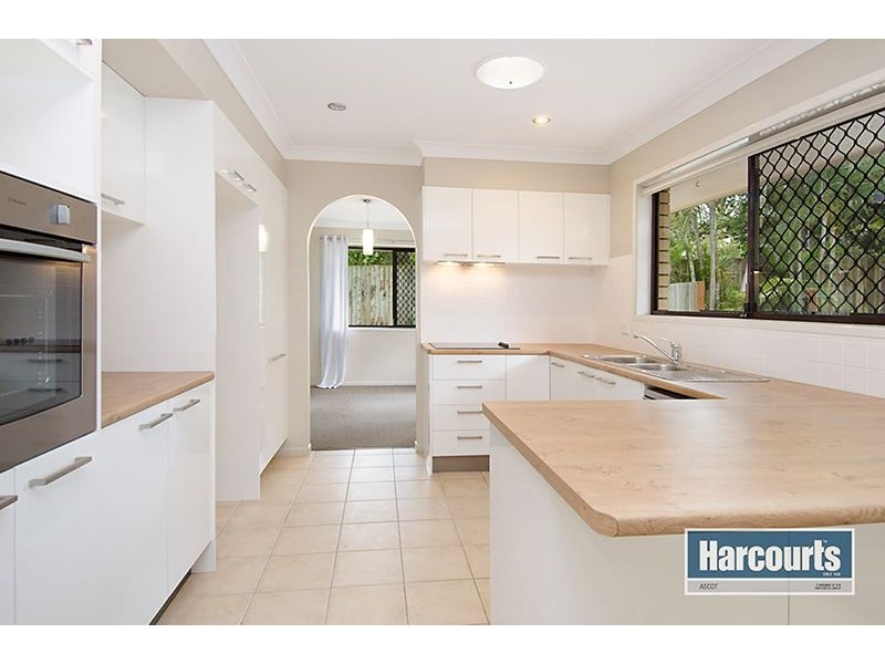 27 Hawbridge Street, Carseldine QLD 4034
