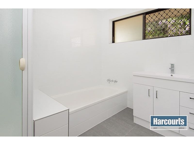 27 Hawbridge Street, Carseldine QLD 4034