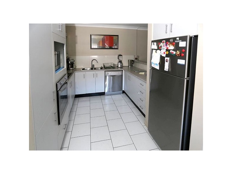 2/234 Shafston Avenue, Kangaroo Point QLD 4169