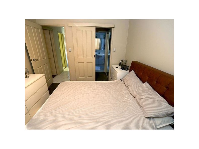 2/234 Shafston Avenue, Kangaroo Point QLD 4169