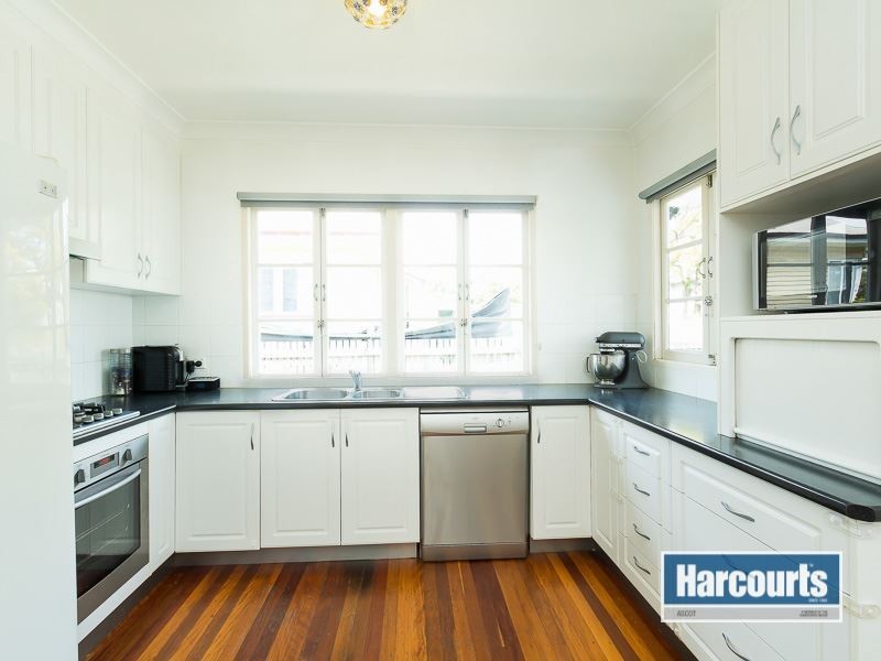 8 Beor Street, Chermside QLD 4032