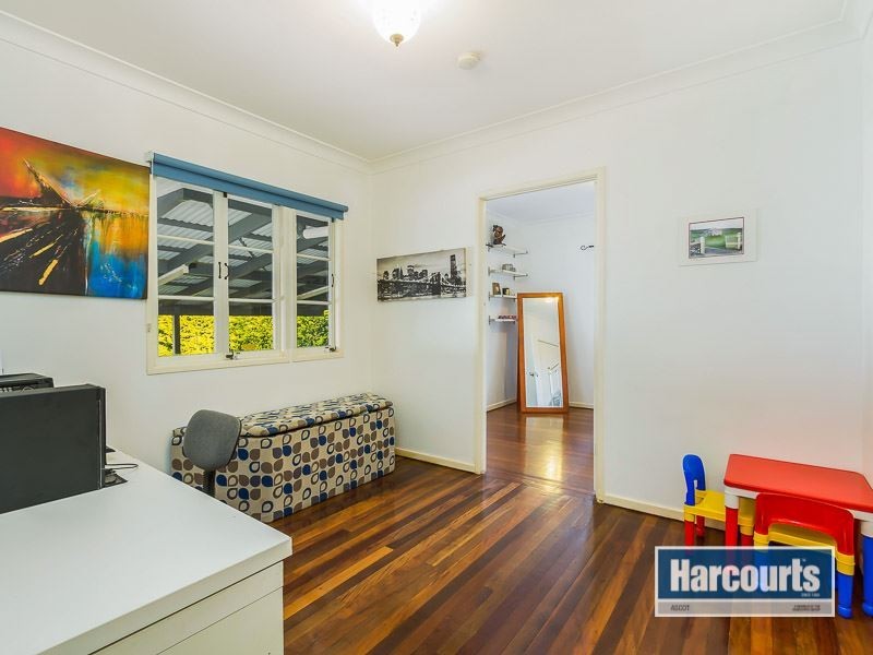 8 Beor Street, Chermside QLD 4032