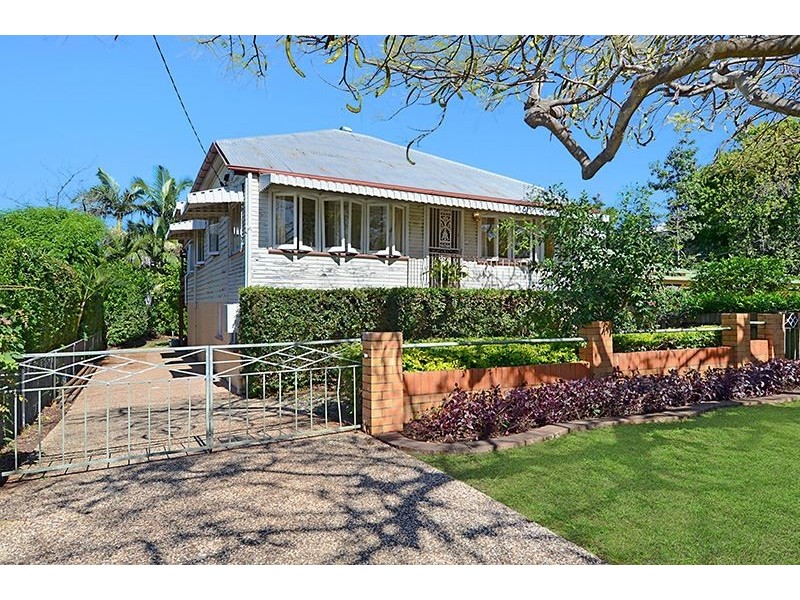 84 Harding Street, Hendra QLD 4011