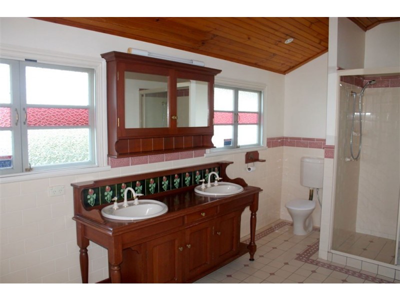 9 Bourne Street, Clayfield QLD 4011