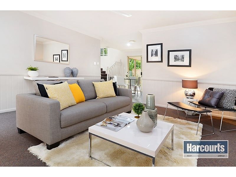 2/125 Allen Street, Hamilton QLD 4007