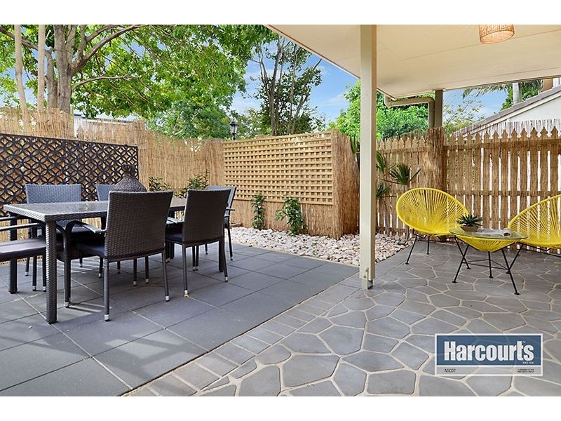 2/125 Allen Street, Hamilton QLD 4007