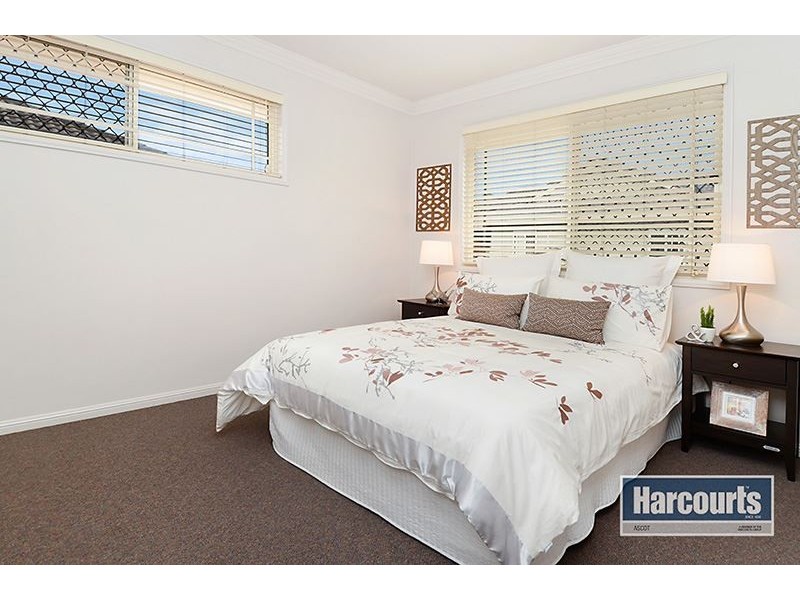 2/125 Allen Street, Hamilton QLD 4007