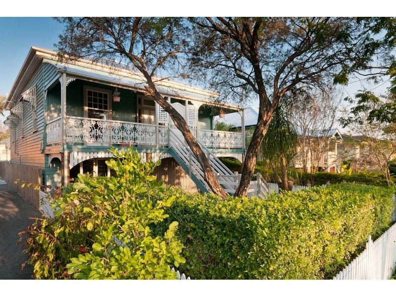 65 Winchester Street, Hamilton QLD 4007