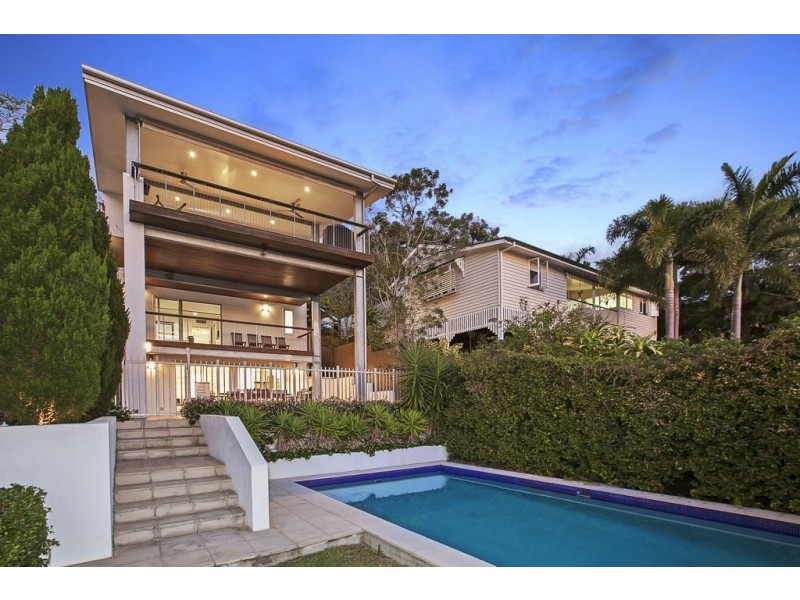 16 Mikado Street, Hamilton QLD 4007