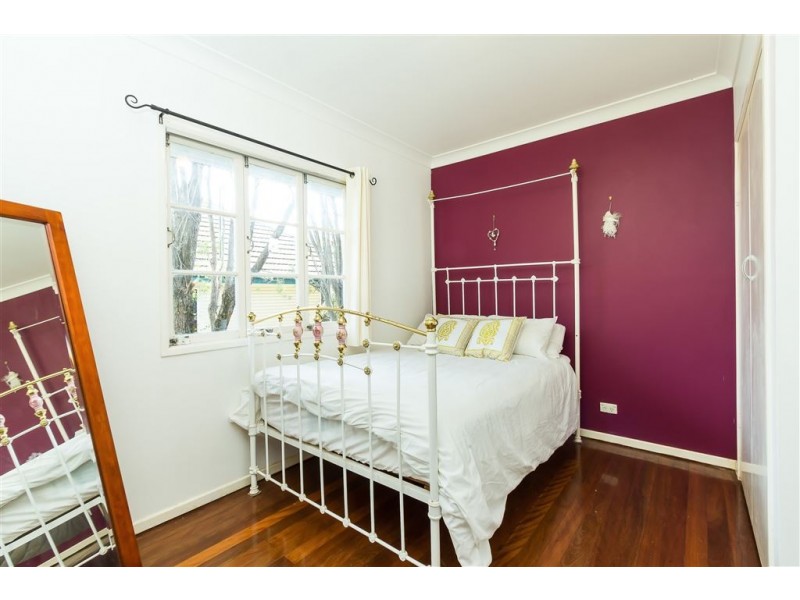 8 Beor Street, Chermside QLD 4032