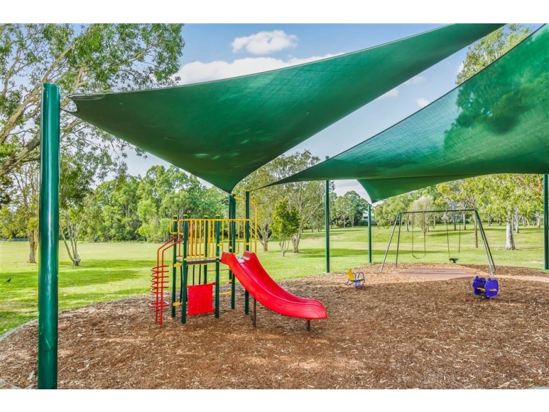 8 Beor Street, Chermside QLD 4032