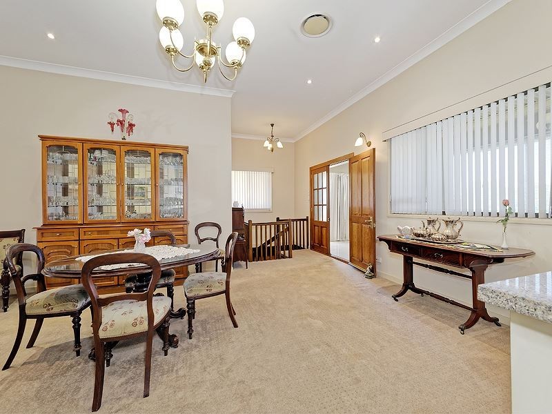 20 Windsor Street, Hamilton QLD 4007