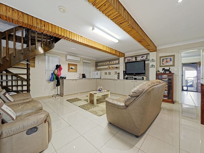 20 Windsor Street, Hamilton QLD 4007