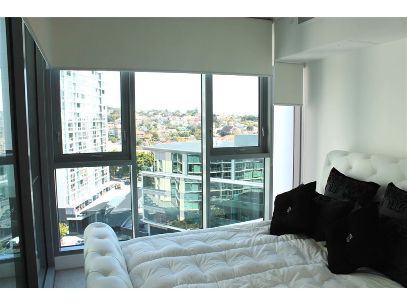 21001/8 Harbour Road, Hamilton QLD 4007