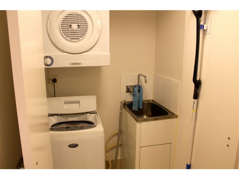 10312/8 Harbour Road, Hamilton QLD 4007