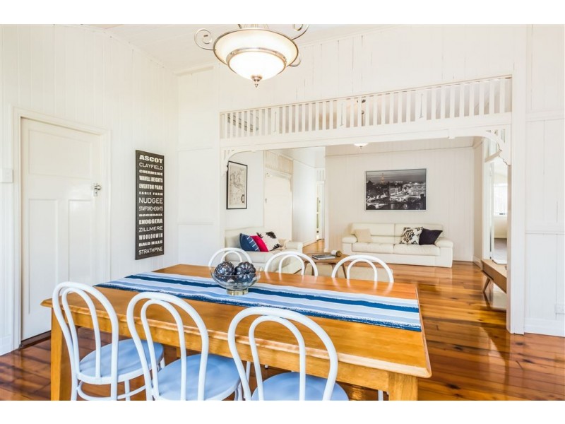 12 Howie Street, Clayfield QLD 4011