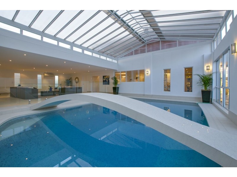 26 Mikado Street, Hamilton QLD 4007